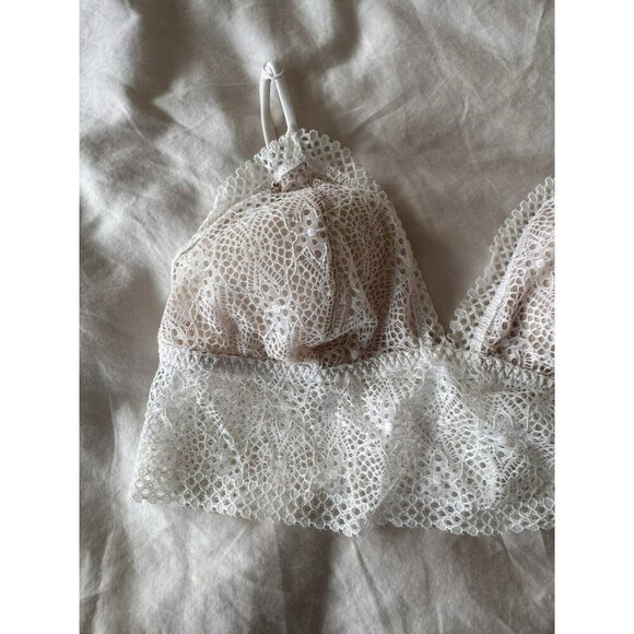 Victoria's Secret Bralette Under Bust Lace Cups Lightweight White Size Medium - Picture 4 of 7